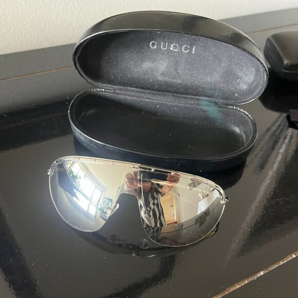 GUCCI - AUTHENTIC MIRRORED UNISEX AVIATOR SUNGLASSES - WORN ONCE - Picture 3 of 6
